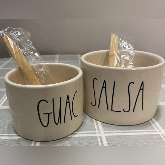 New in Box Rae Dunn Ceramic Artisan Guac and Salsa Bowl Set with 2 Bamboo Spoons - Picture 2 of 11